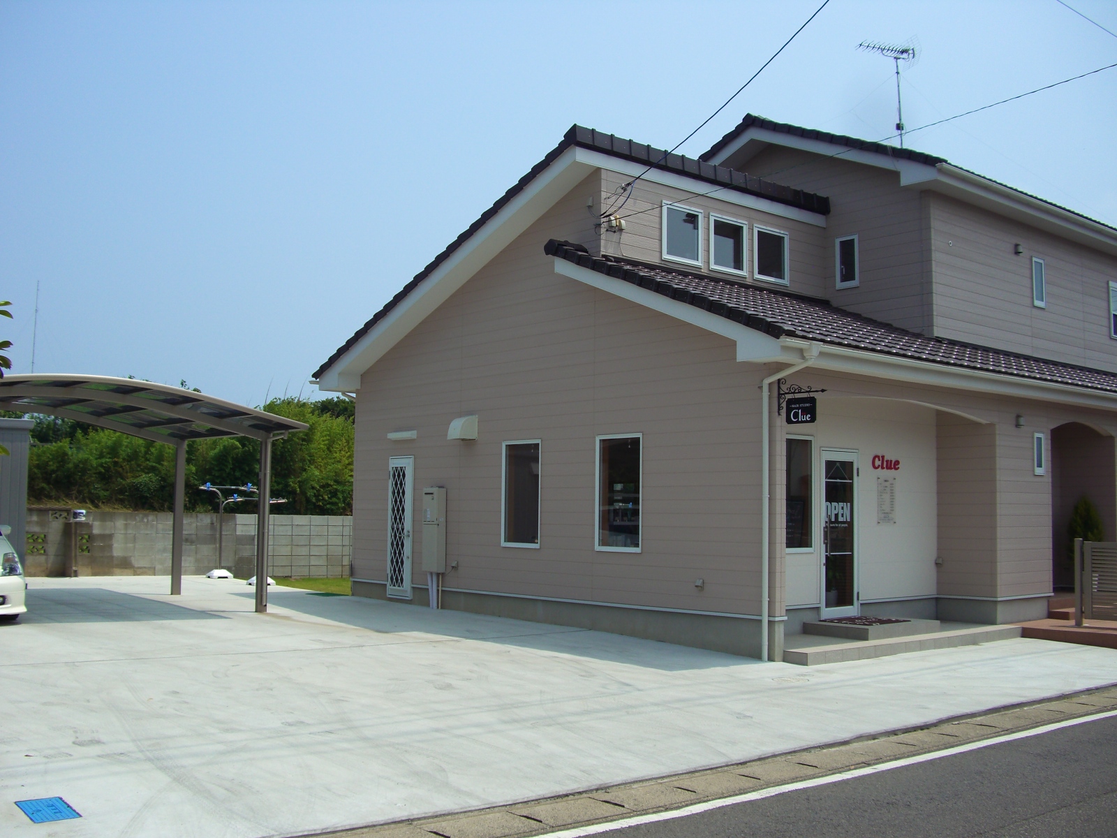 ヘアスタジオクルー 外観